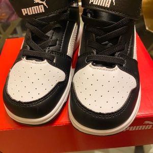Puma high tops sneakers
